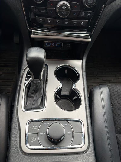 2020 Jeep Grand Cherokee Laredo