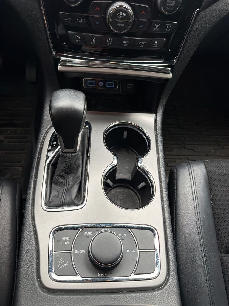 2020 Jeep Grand Cherokee Laredo