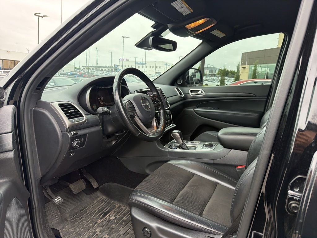2020 Jeep Grand Cherokee Laredo