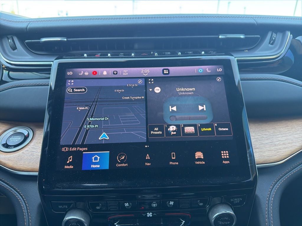 2022 Jeep Grand Cherokee Summit Reserve