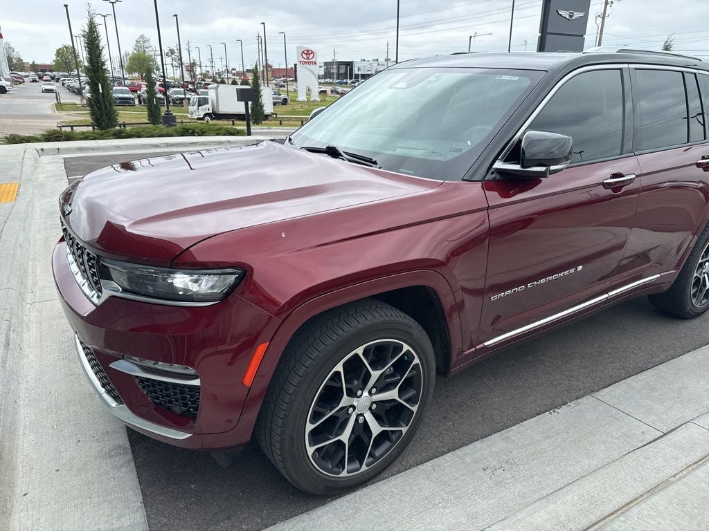 2022 Jeep Grand Cherokee Summit Reserve