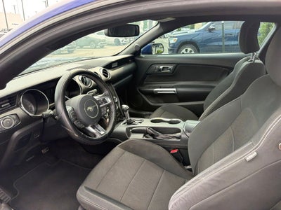 2016 Ford Mustang V6