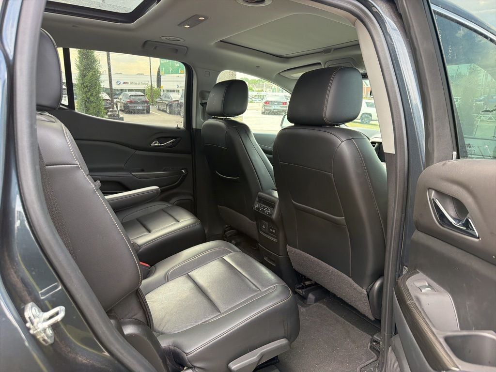 2020 GMC Acadia SLT