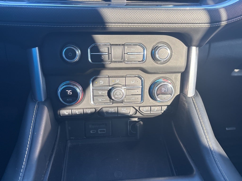 2021 GMC Yukon XL SLT