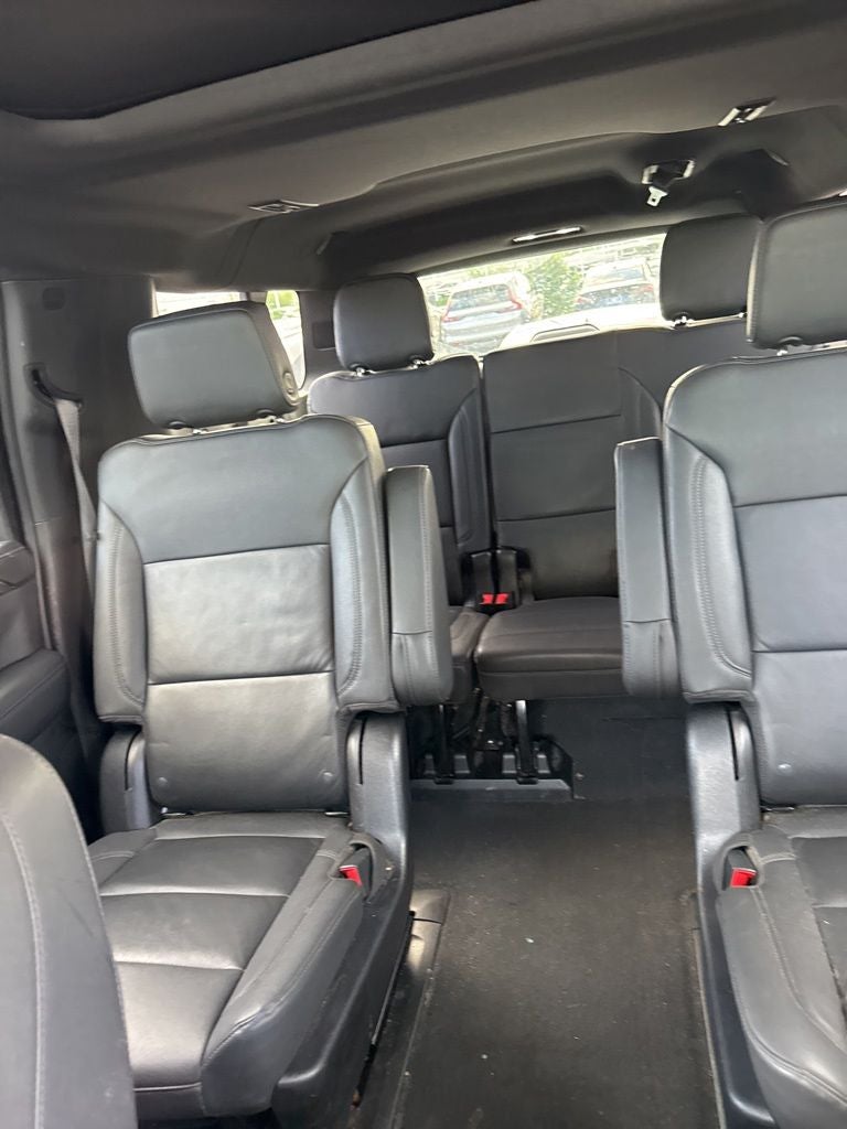 2023 Chevrolet Suburban LT