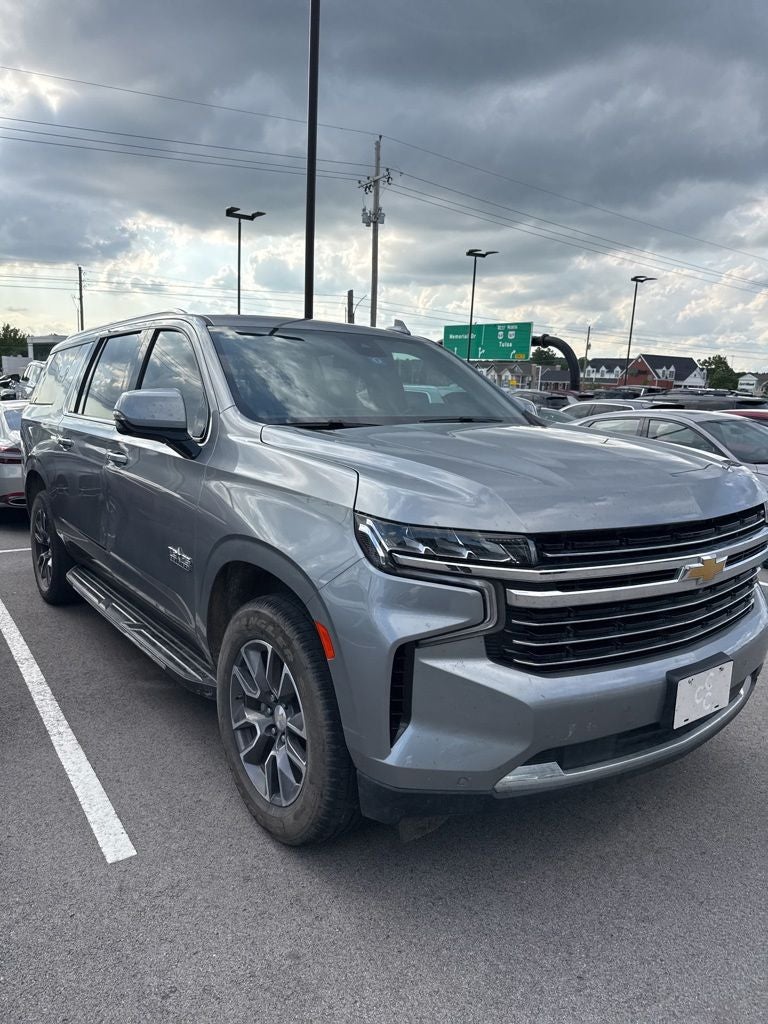2023 Chevrolet Suburban LT