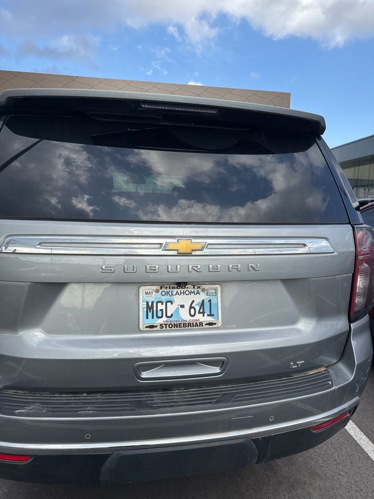 2023 Chevrolet Suburban LT