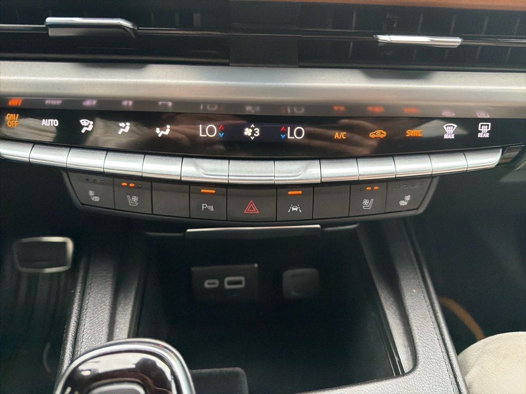 2024 Cadillac XT4 Sport
