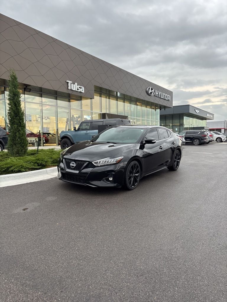 2023 Nissan Maxima SR