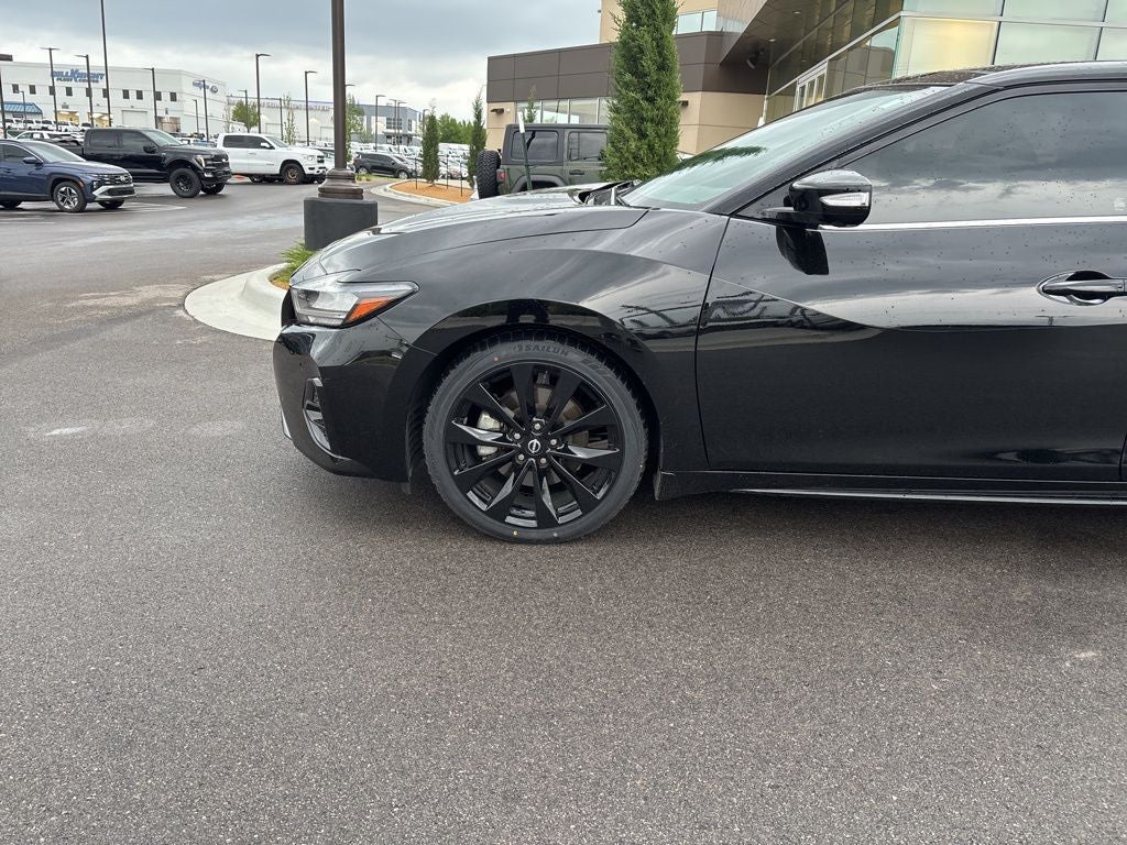 2023 Nissan Maxima SR