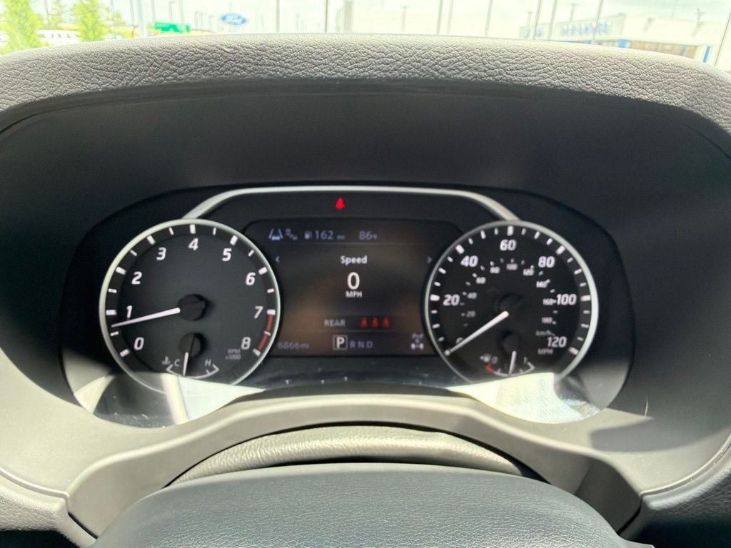 2025 Nissan Frontier SV