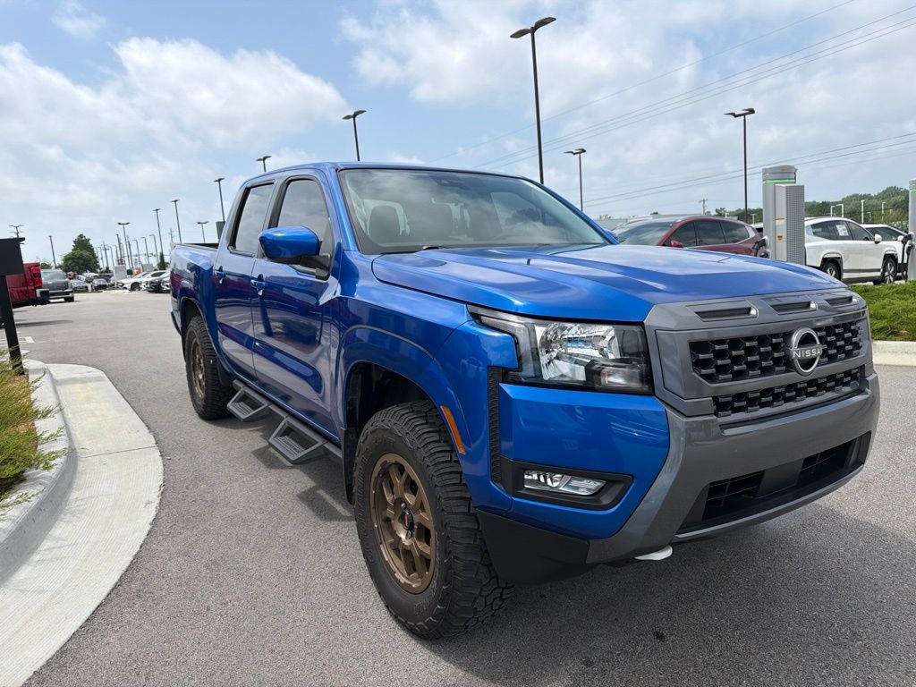 2025 Nissan Frontier SV