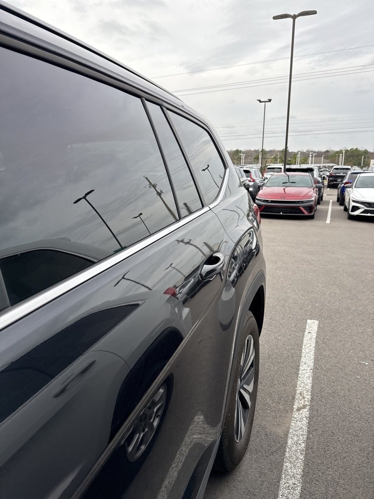 2025 Volkswagen Atlas 2.0T SE