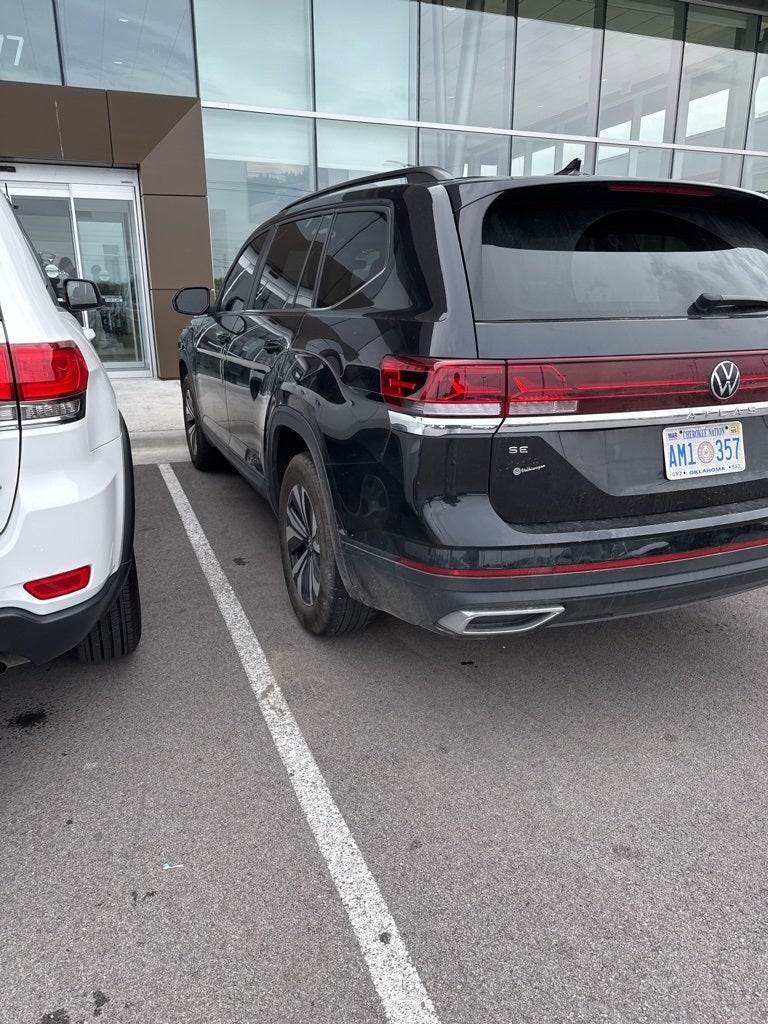 2025 Volkswagen Atlas 2.0T SE