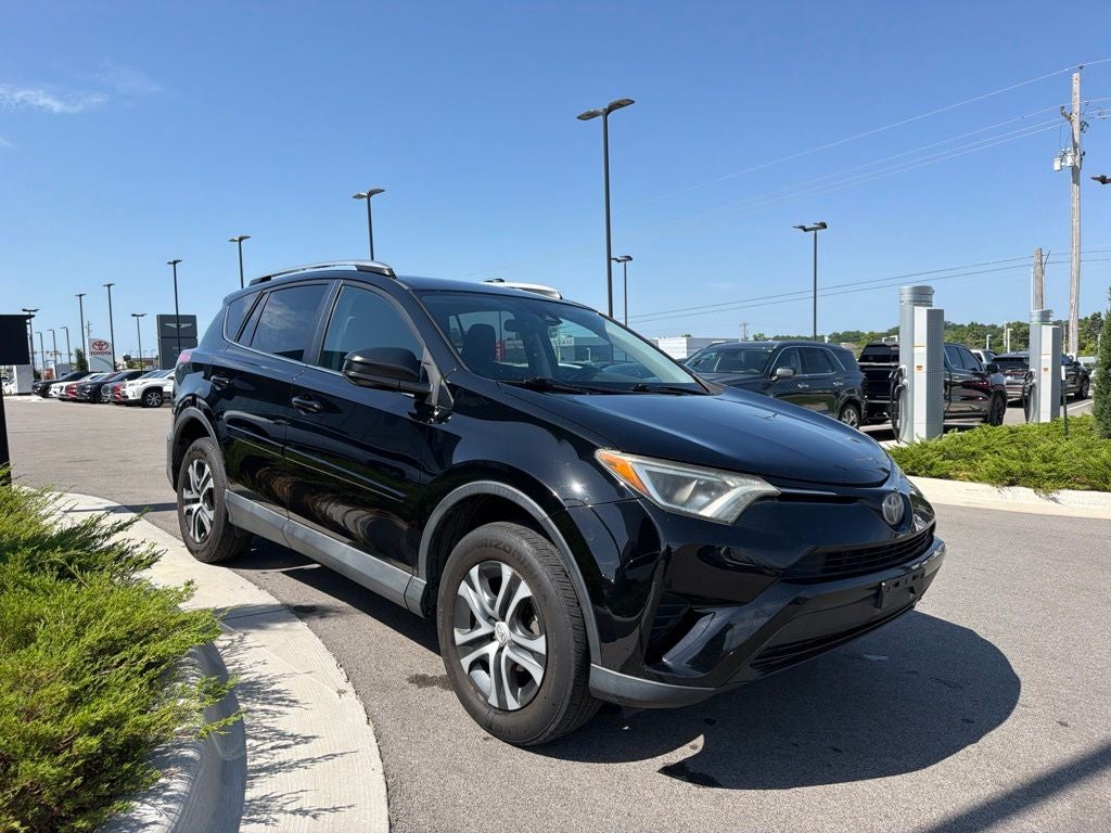 2017 Toyota RAV4 LE