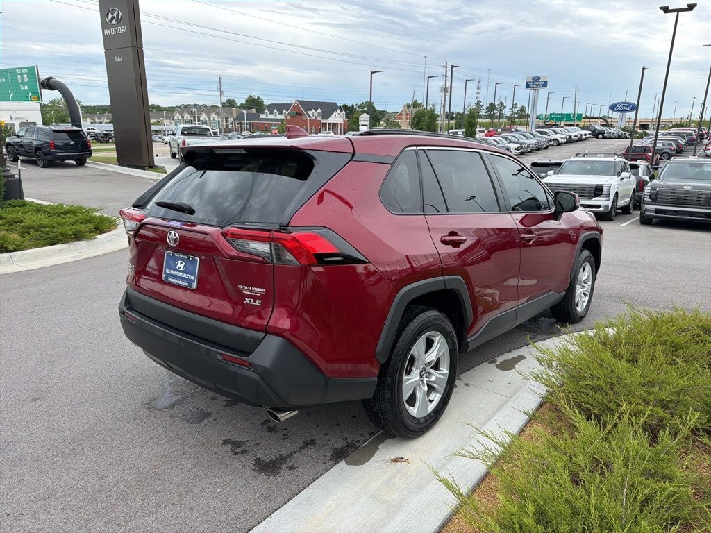 2020 Toyota RAV4 XLE
