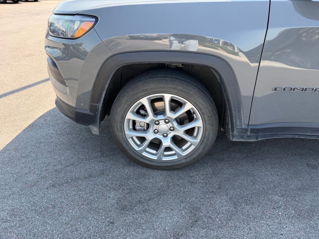 2023 Jeep Compass Latitude Lux