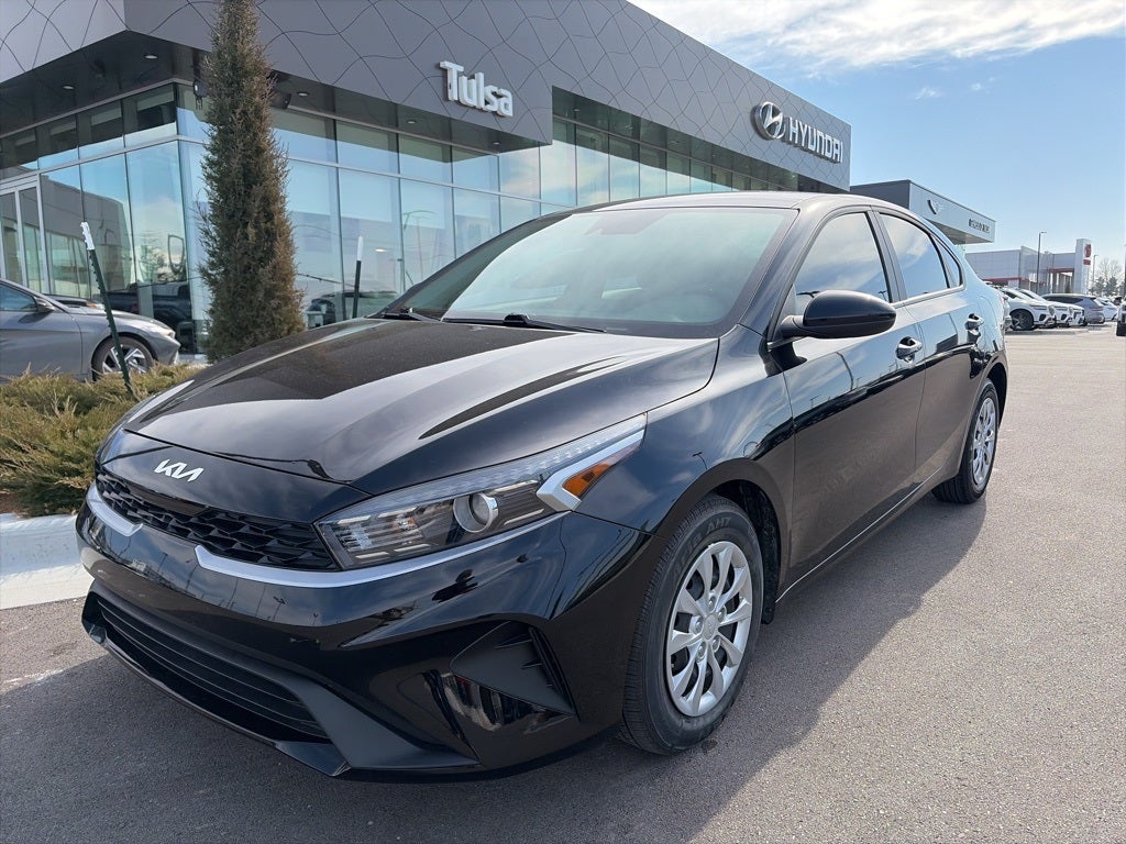 2023 Kia Forte LX