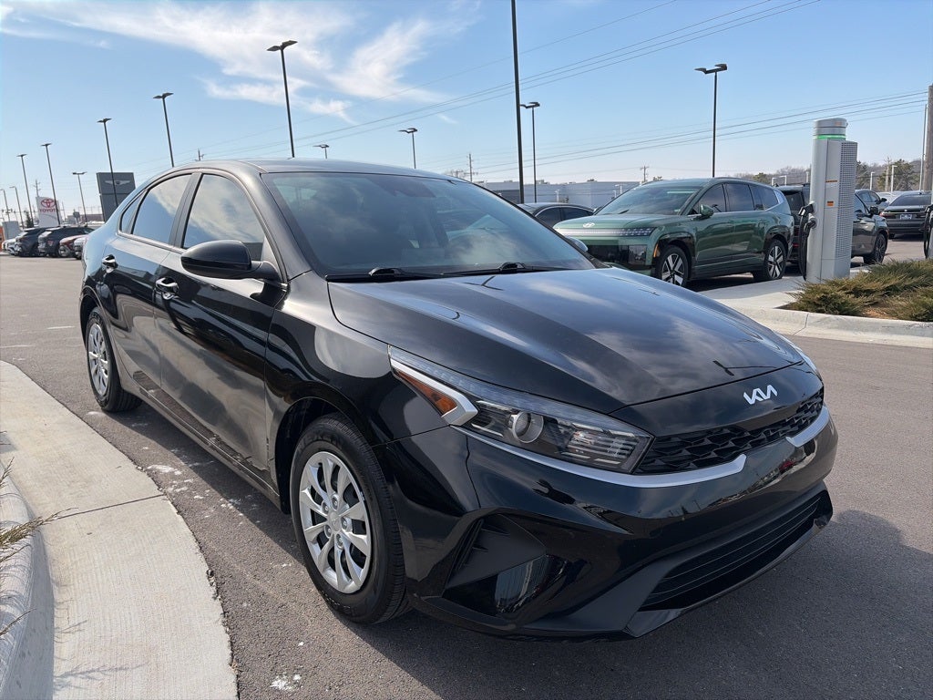 2023 Kia Forte LX