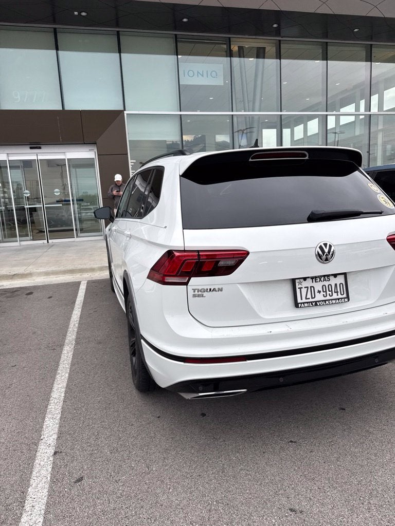2019 Volkswagen Tiguan 2.0T SEL R-Line