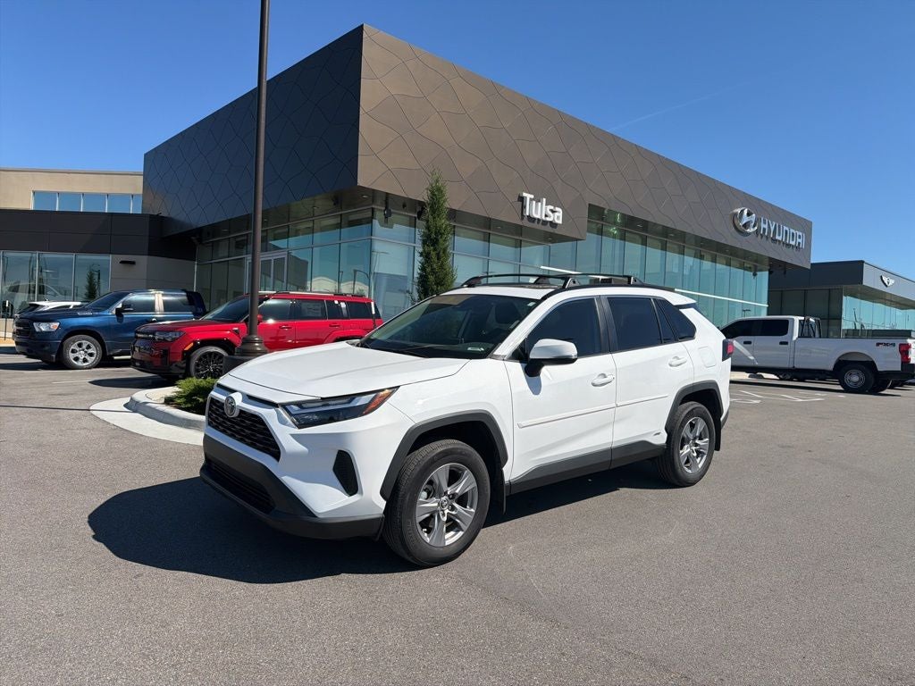 2023 Toyota RAV4 Hybrid XLE