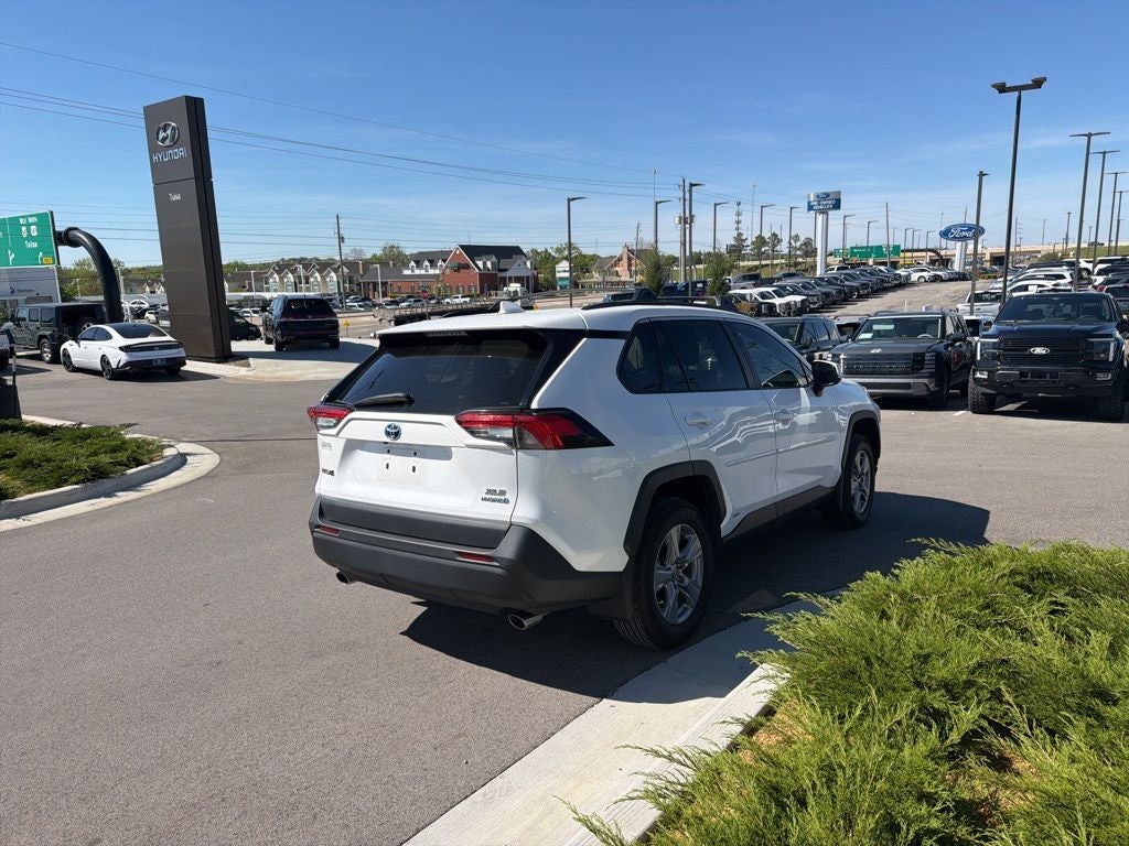 2023 Toyota RAV4 Hybrid XLE