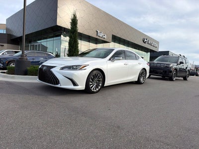 2025 Lexus ES 300h Luxury