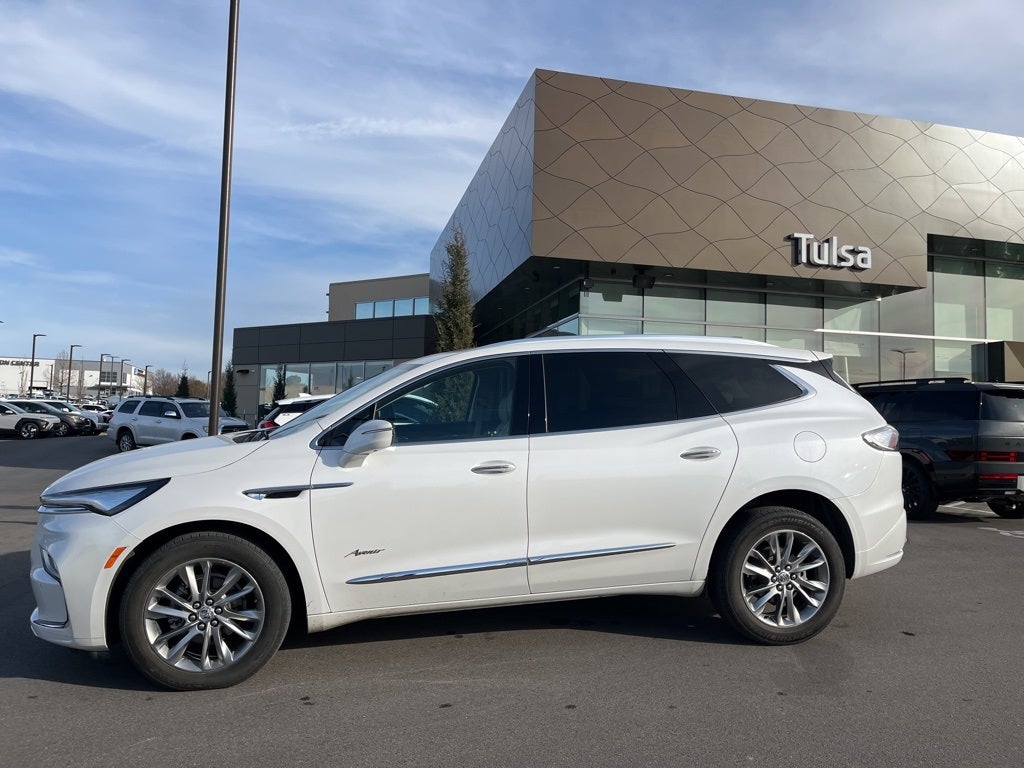 2023 Buick Enclave Avenir