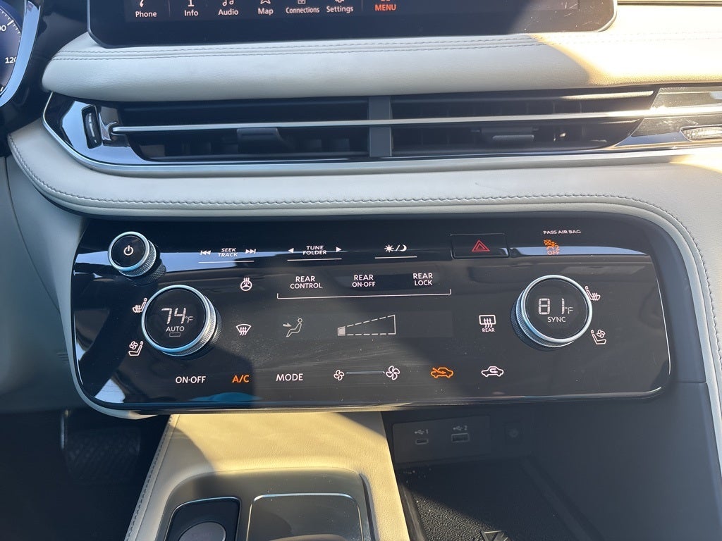 2025 INFINITI QX60 LUXE