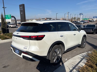 2025 INFINITI QX60 LUXE