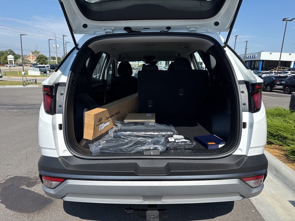 2026 Hyundai TUCSON SE FWD