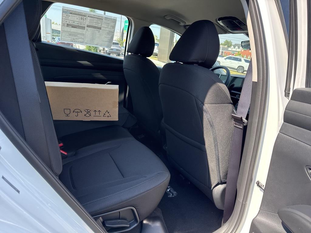 2026 Hyundai TUCSON SE FWD