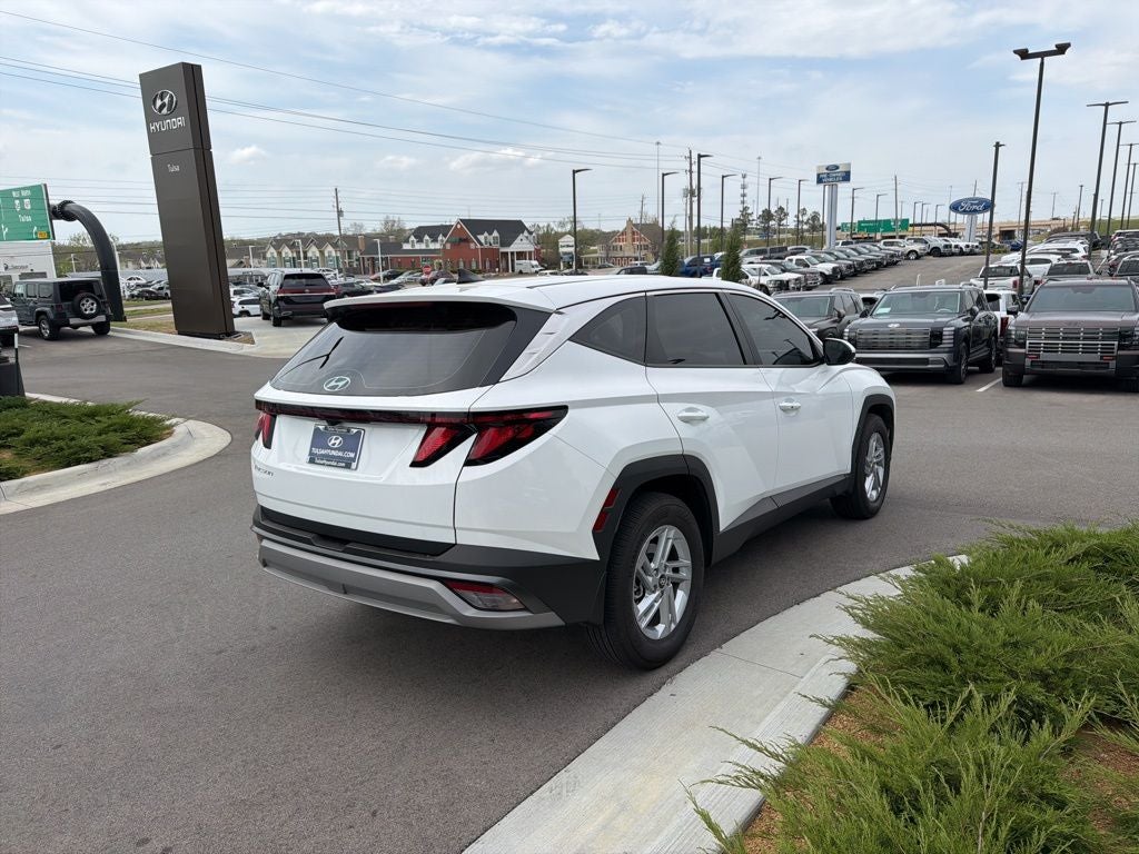 2025 Hyundai TUCSON SE