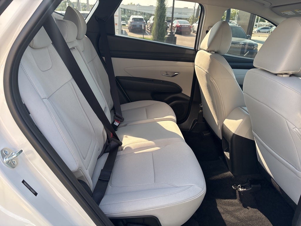 2026 Hyundai TUCSON SE FWD