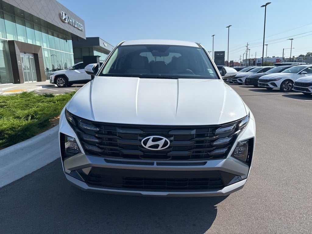 2026 Hyundai TUCSON SE FWD