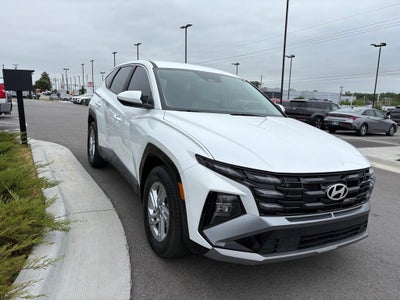 2025 Hyundai TUCSON SE