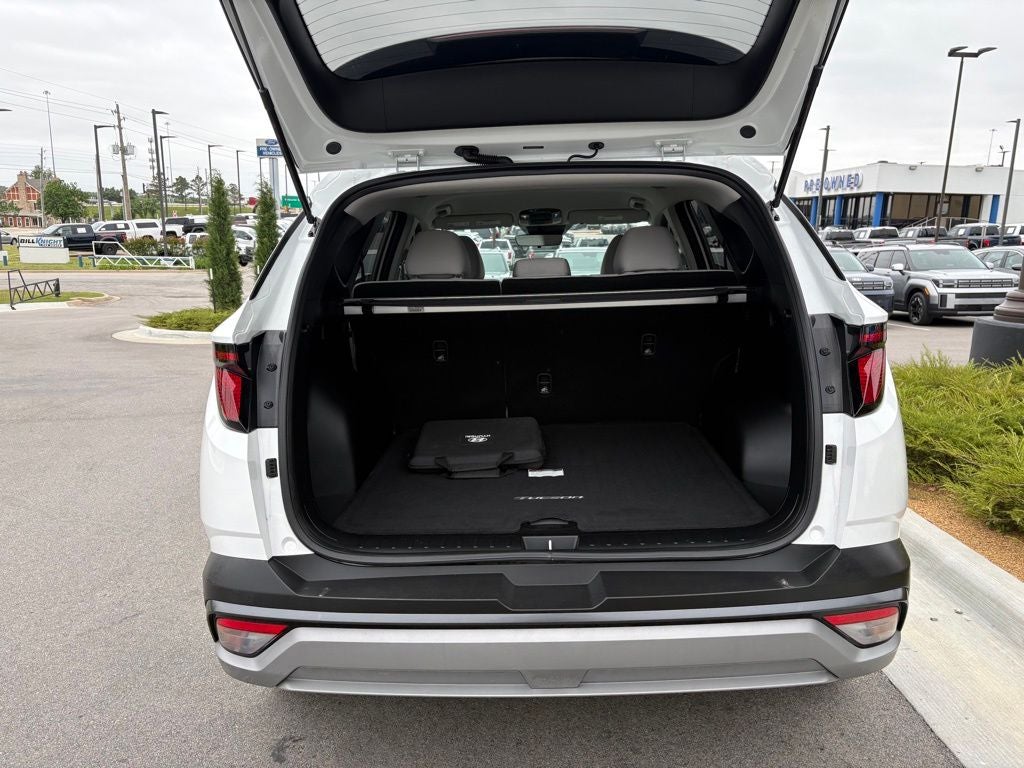 2025 Hyundai TUCSON SE