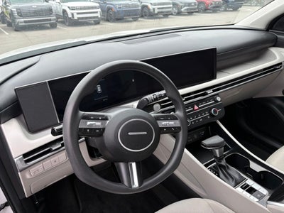 2025 Hyundai TUCSON SE