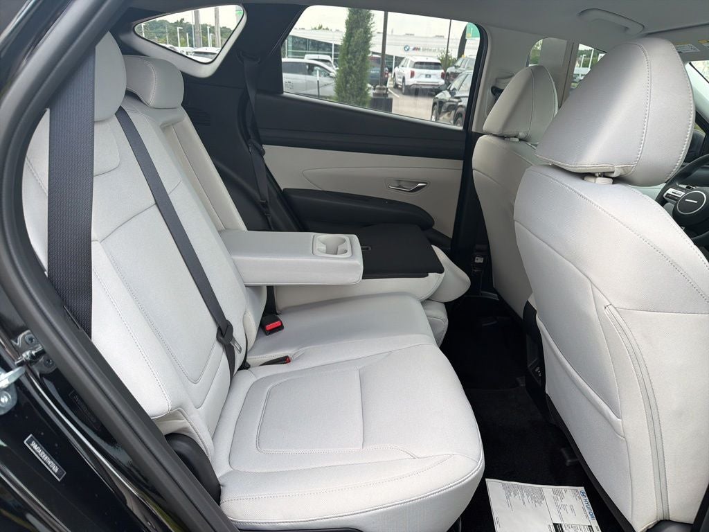 2026 Hyundai TUCSON SE FWD