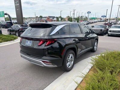 2026 Hyundai TUCSON SE FWD