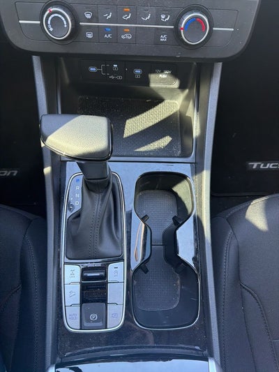 2026 Hyundai TUCSON SE