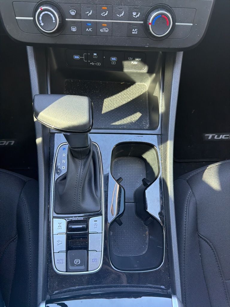 2026 Hyundai TUCSON SE