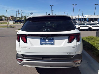 2026 Hyundai TUCSON SE