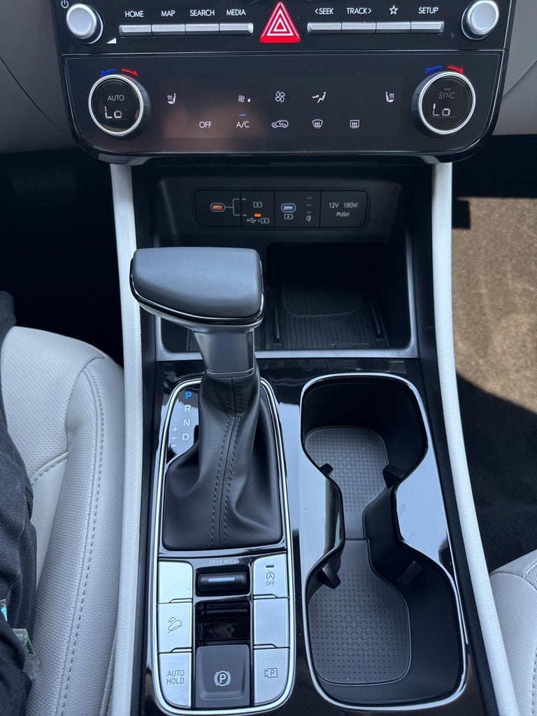 2026 Hyundai TUCSON SEL Premium FWD