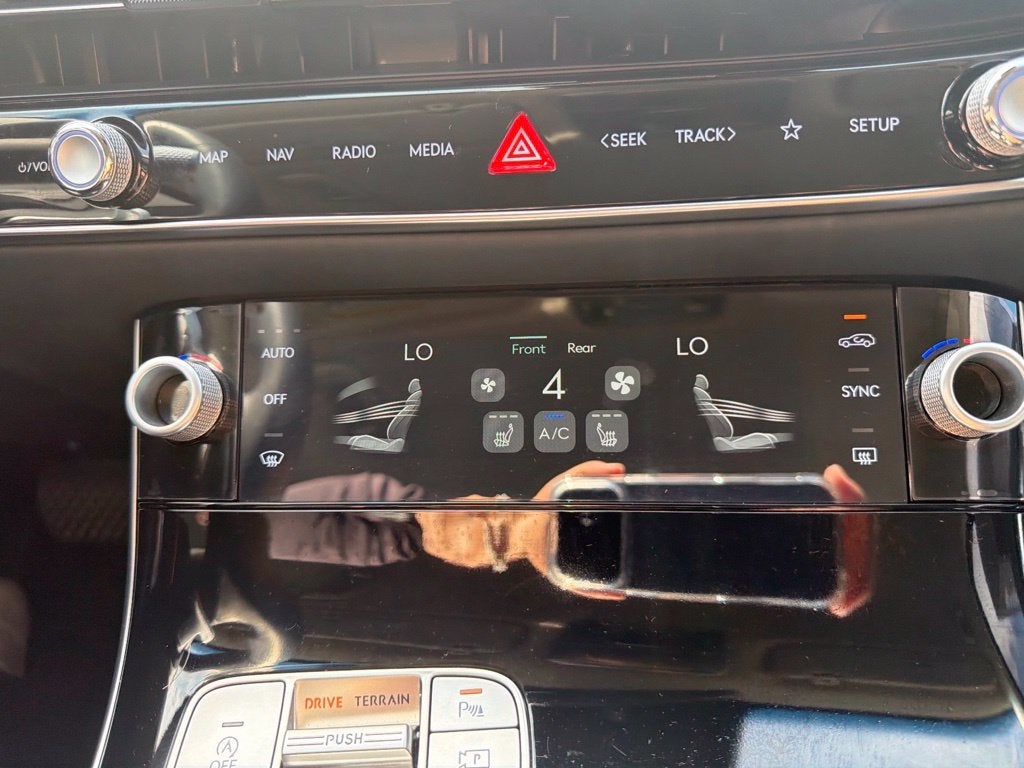 2026 Genesis GV70 2.5T