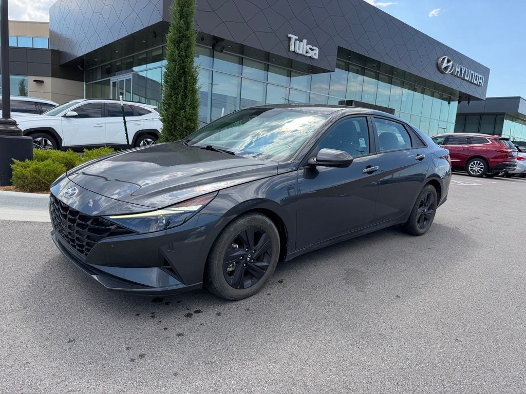 2021 Hyundai ELANTRA SEL