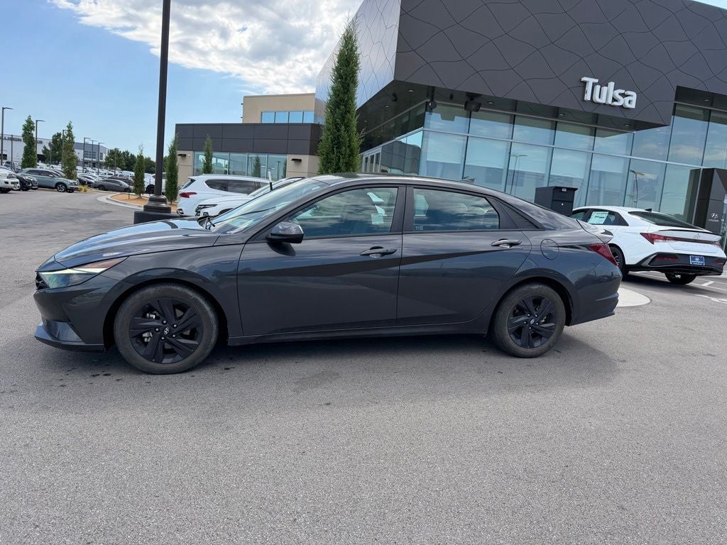 2021 Hyundai ELANTRA SEL