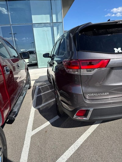 2019 Toyota Highlander Limited Platinum