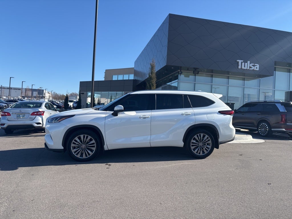 2020 Toyota Highlander Platinum