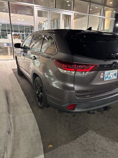 2019 Toyota Highlander SE
